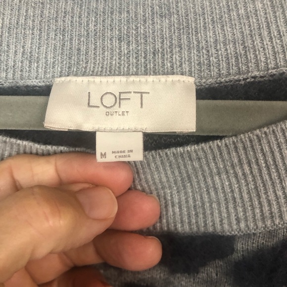 Loft Animal Print Neutral Crew Neck Sweater Soft Fuzzy Textured Banded Hem - Picture 8 of 10